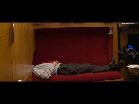 Spiegel TV: Sonneborn rettet die EU (Teil 5): "Folter? Na klar!"